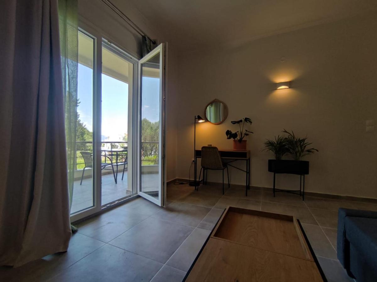 Coritos Apartments Corfu คอนโตกาลิ ภายนอก รูปภาพ